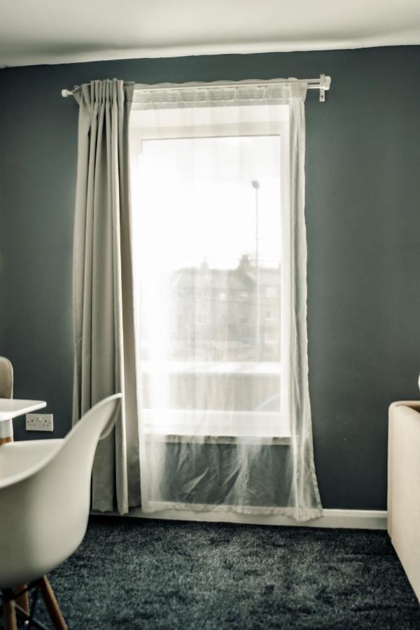 Dealhouse Apartments 10 Huddersfield Bagian luar foto